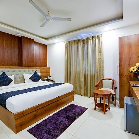 Glory Inn Near Delhi International Airport 新德里 外观 照片