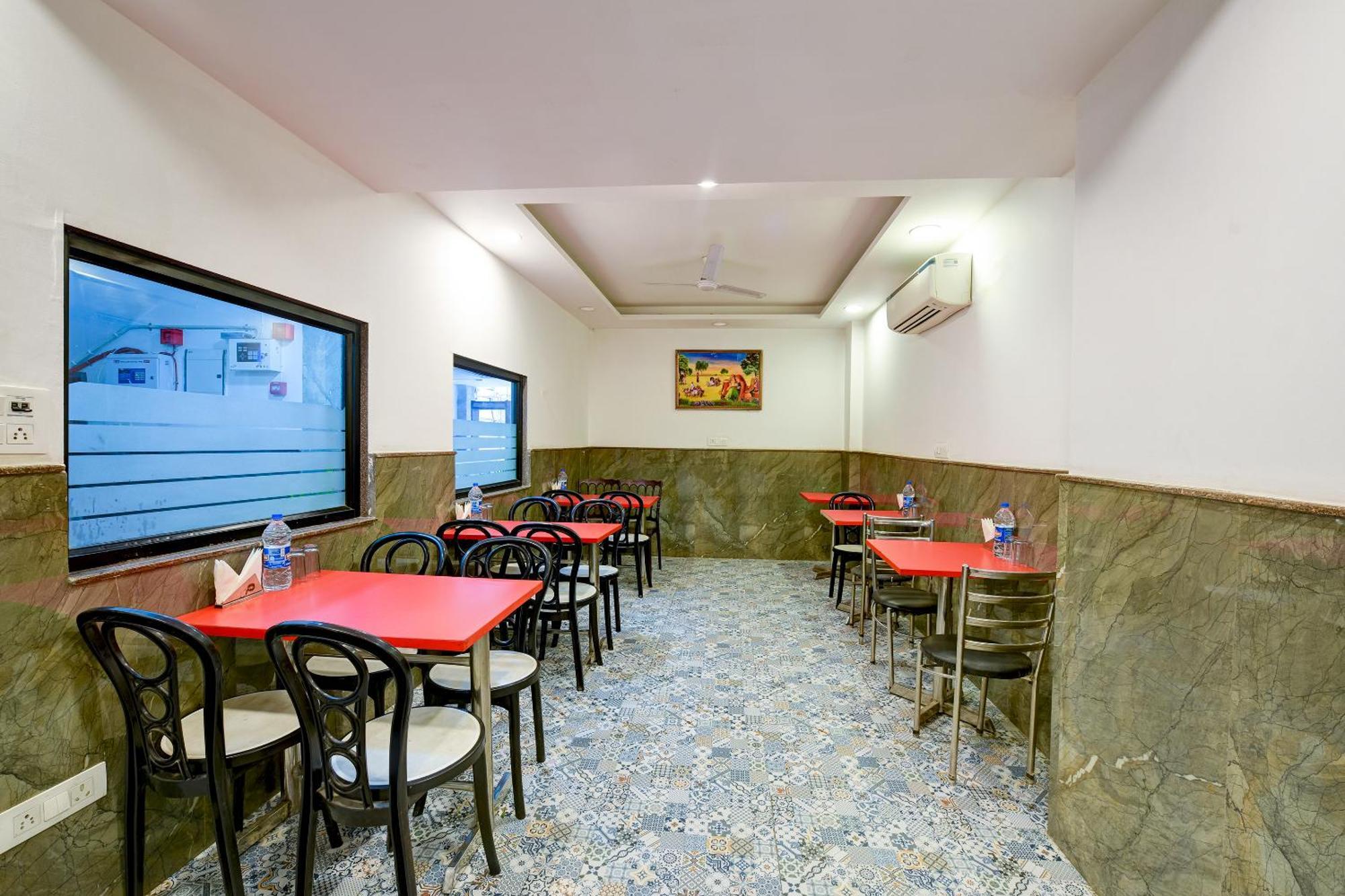 Glory Inn Near Delhi International Airport 新德里 外观 照片
