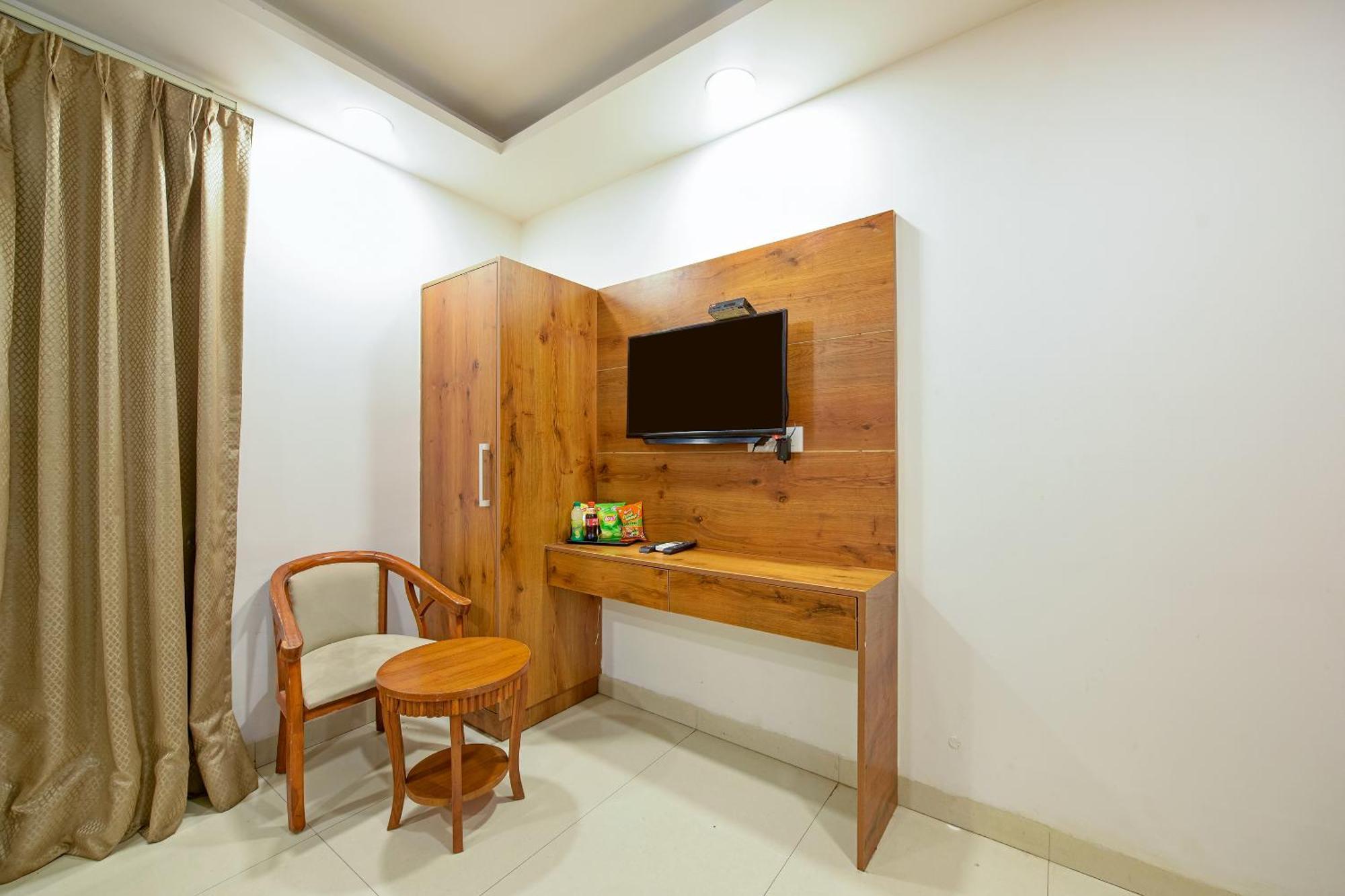 Glory Inn Near Delhi International Airport 新德里 外观 照片